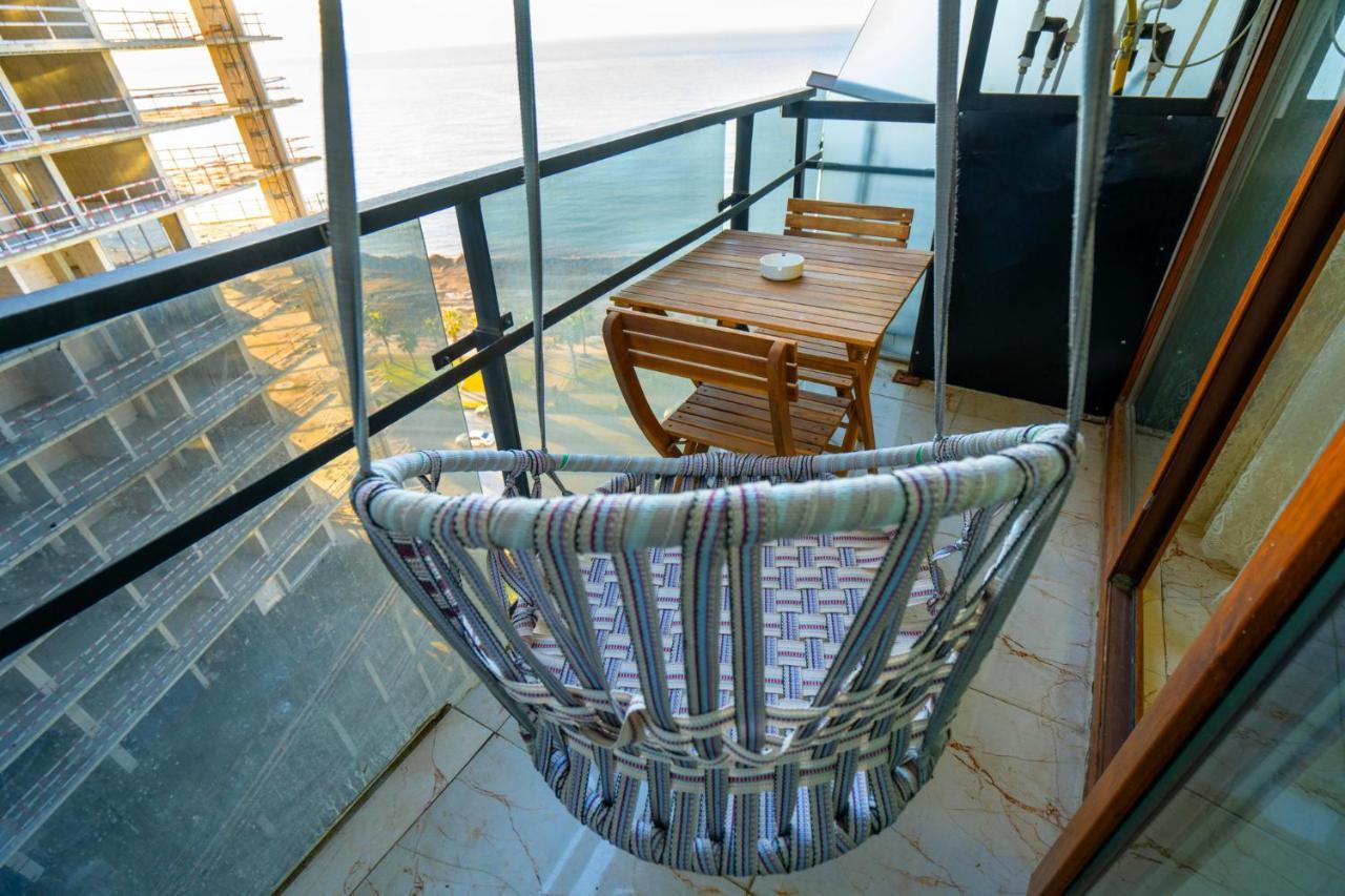 Your Studio On The Beach! Batumi Eksteriør bilde